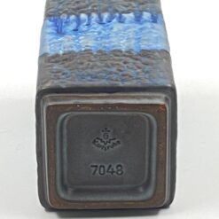 Keramikinė “Majolika Karlsruhe” vaza 7048 8,5×8,5×16,5 cm