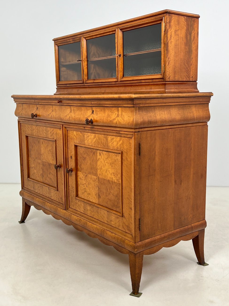 HN0507-bufetai-4 Art deco stiliaus bufetas 65x155x156 cm