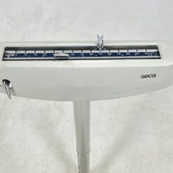 Mechaninės “Seca” svarstyklės min 5 kg, max 150 kg 48x47x103 cm