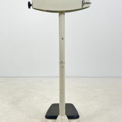 Mechaninės “Seca” svarstyklės min 5 kg, max 150 kg 48x47x103 cm