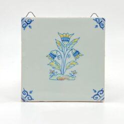 Keramikinė "Royal Tichelaar Makkum" plytelė su rankomis tapytomis gėlėmis 1x13x14 cm