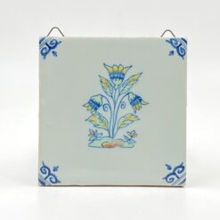 Keramikinė “Royal Tichelaar Makkum” plytelė su rankomis tapytomis gėlėmis 1x13x14 cm
