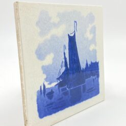 Keramikinė delftų stiliaus plytelė su laivų motyvais 1×15,5×15,5 cm