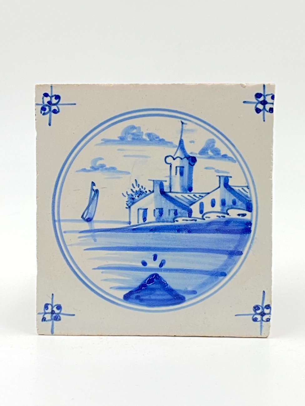 HN0569-interjero-ir-apdailos-detales-1 Keramikinė delftų stiliaus plytelė 1x12x13 cm