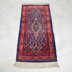 Vilnonis rankų darbo kilimas “Bidjar” 137x64x0,9 cm