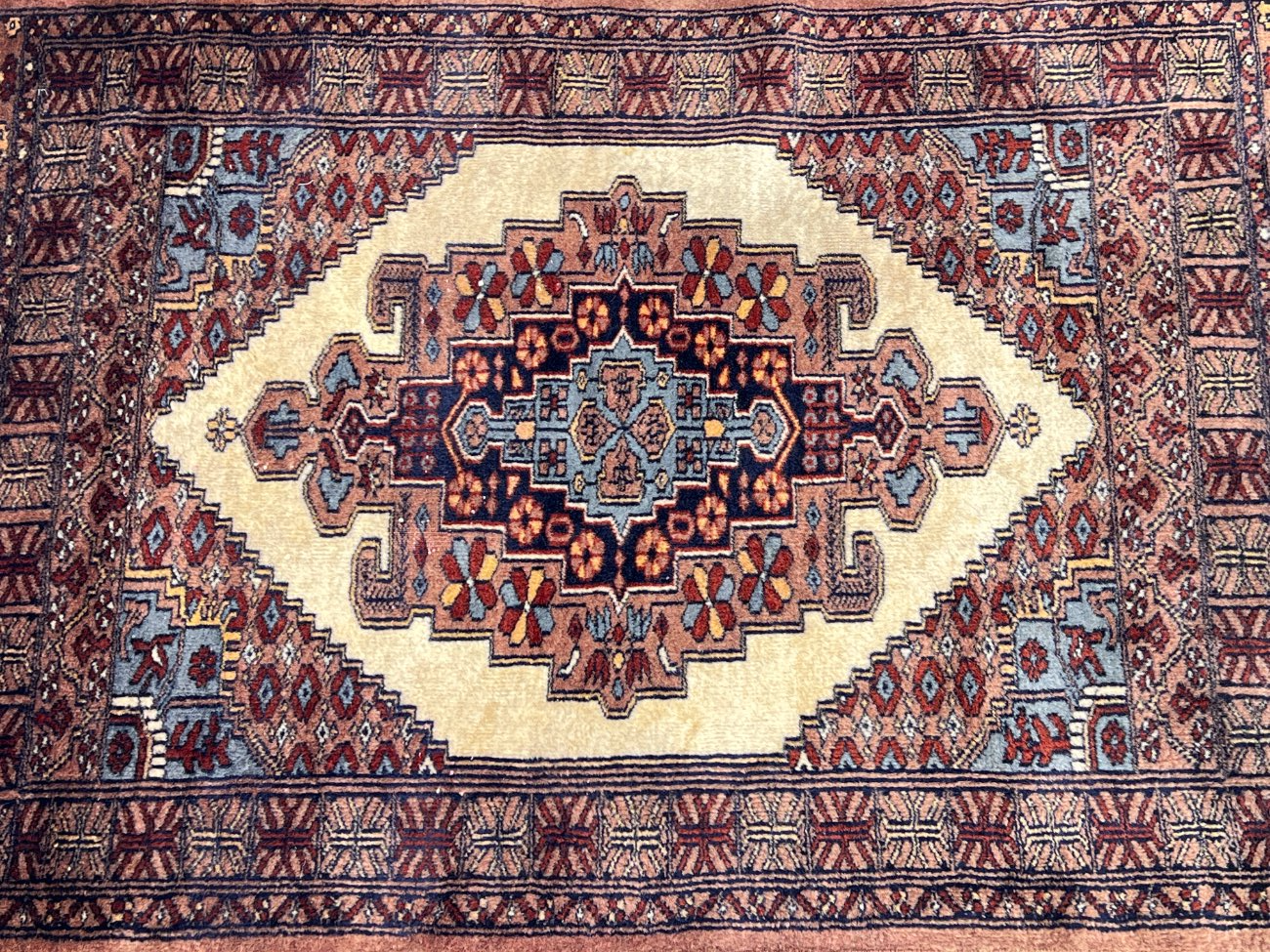 HN0594-kilimai-5 Vilnonis rankų darbo kilimas “Senneh” 126x79x0,4 cm