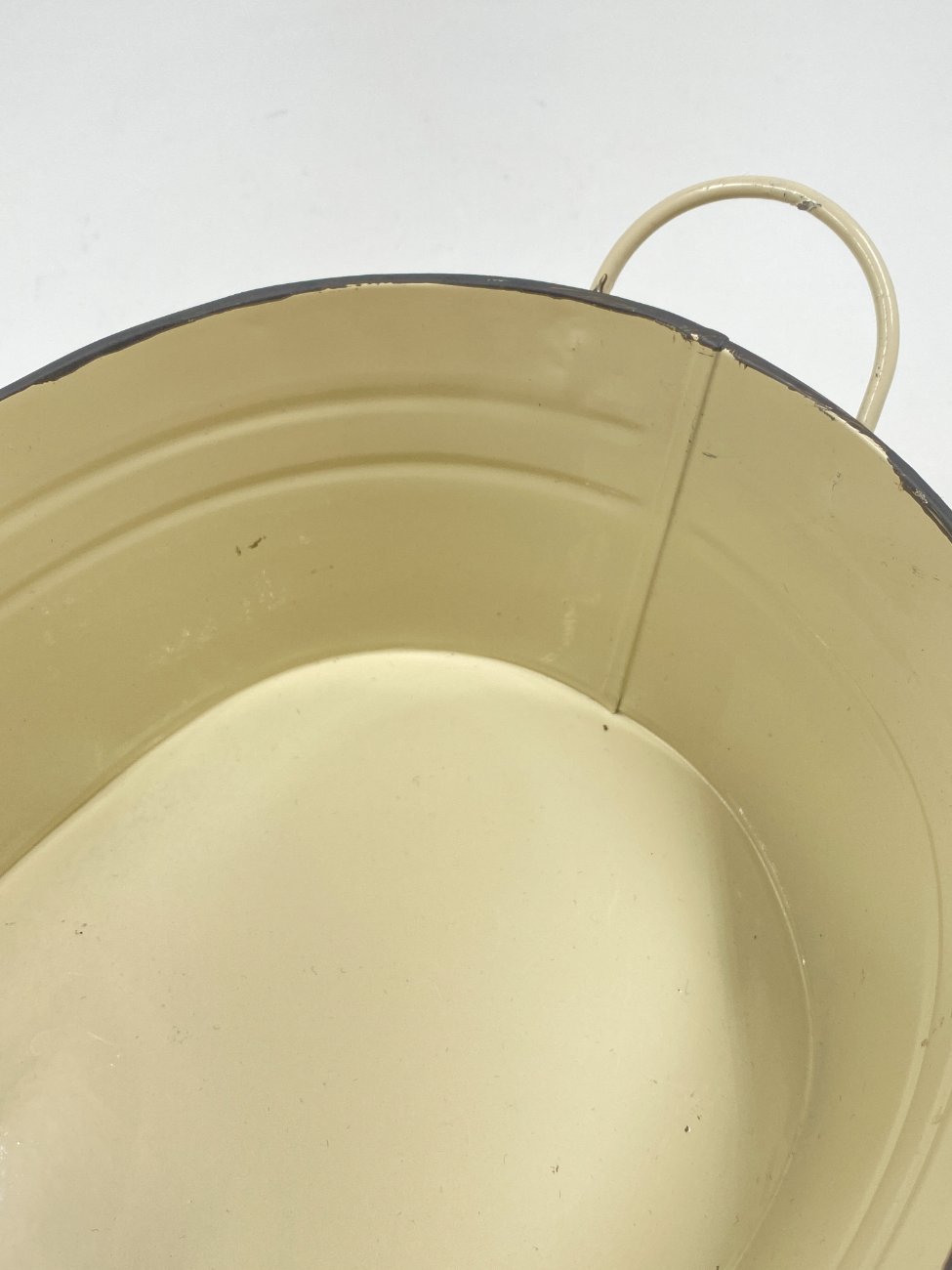 HN0614-vazonai-ir-vazos-10 Skardinis vazonas su rankenėlėmis 20,5x34x11 cm