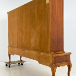 Ilga ąžuolinė komoda su centrinėmis stiklinėmis durimis 47x220x154 cm