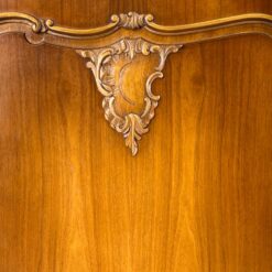 Ilga ąžuolinė komoda su centrinėmis stiklinėmis durimis 47x220x154 cm