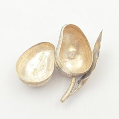 Sidabruoto metalo dėžutė “Mangas” 3×5,5×3 cm