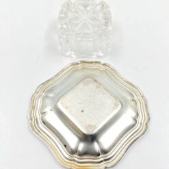 Stiklinis indelis su sidabruoto metalo padėkliuku 7,5×7,5×3 cm