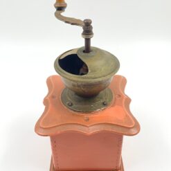 Senovinė “Zassenhaus” kavamalė 15x22x27 cm