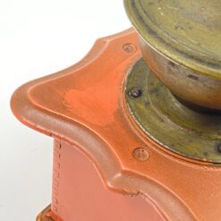 Senovinė “Zassenhaus” kavamalė 15x22x27 cm