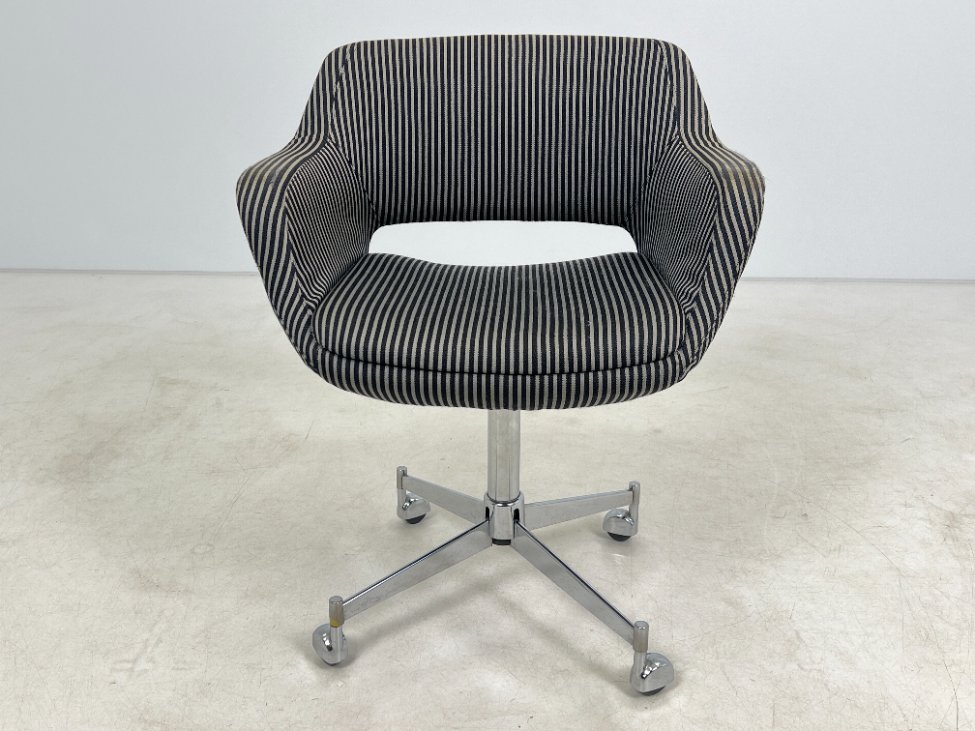 HN0711-kedes-2 Metalinio rėmo 360 laipsnių sukamas darbo krėslas 50x64x79 cm, 49 cm