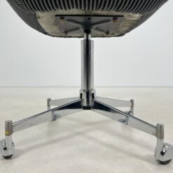 Metalinio rėmo 360 laipsnių sukamas darbo krėslas 50x64x79 cm, 49 cm