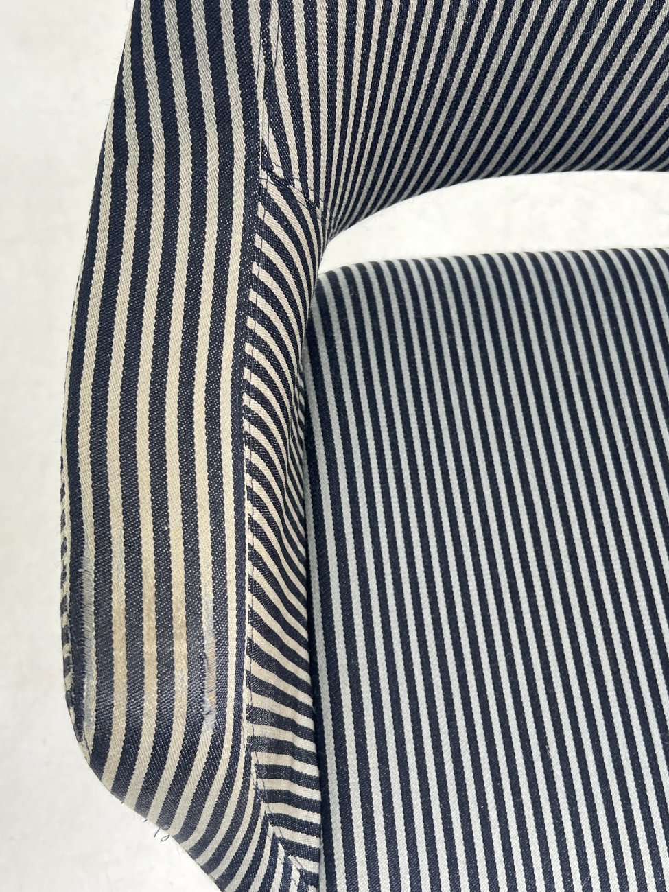 HN0711-kedes-9 Metalinio rėmo 360 laipsnių sukamas darbo krėslas 50x64x79 cm, 49 cm