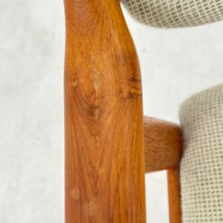 Mid Century “SVA Møbler” tikmedžio krėslas ant ratukų 54x56x82 cm, 51 cm