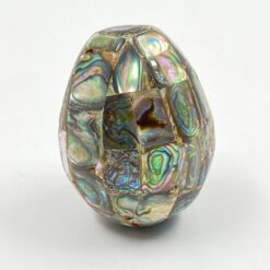 Dekoratyvinis kiaušinis iš perlamutro mozaikos 4x4x5,5 cm