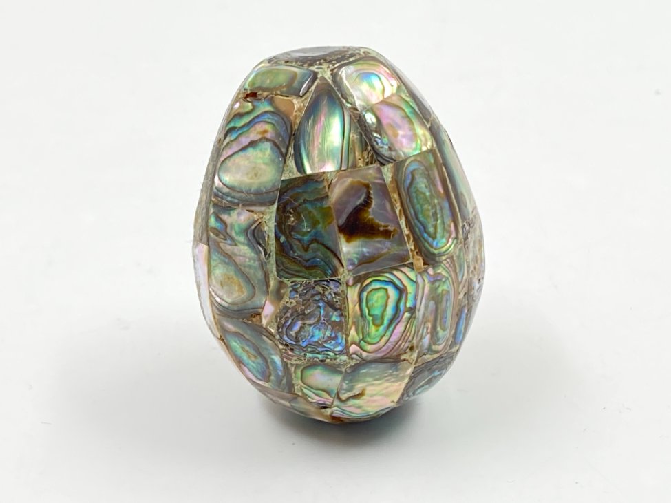 HN0767-interjero-ir-apdailos-detales-2 Dekoratyvinis kiaušinis iš perlamutro mozaikos 4x4x5,5 cm