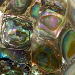 Dekoratyvinis kiaušinis iš perlamutro mozaikos 4x4x5,5 cm