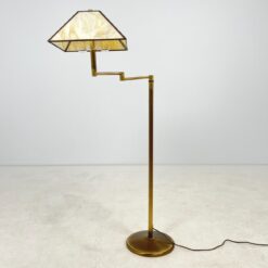 Reguliuojamas žalvario šviestuvas stiklo gaubtu 36x36(+30)x128(+42) cm