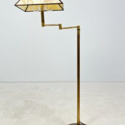 Reguliuojamas žalvario šviestuvas stiklo gaubtu 36×36(+30)x128(+42) cm