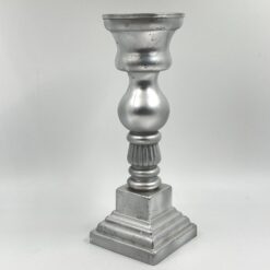 Sidabro spalvos stiklinė žvakidė 13x13x36,5 cm