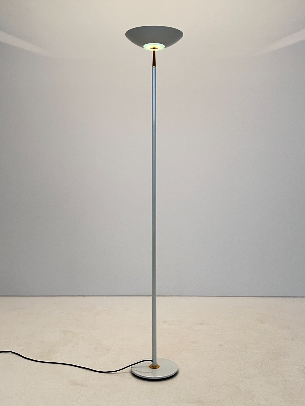 HN0852-pastatomi-sviestuvai-8 Vintažinis “Fratelli Martini” pastatomas šviestuvas 33x33x193 cm