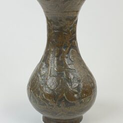 Senovinė žalvarinė vaza su gyvūnų ir augalų motyvais 20x20x34 cm