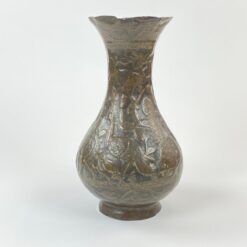 Senovinė žalvarinė vaza su gyvūnų ir augalų motyvais 20x20x34 cm