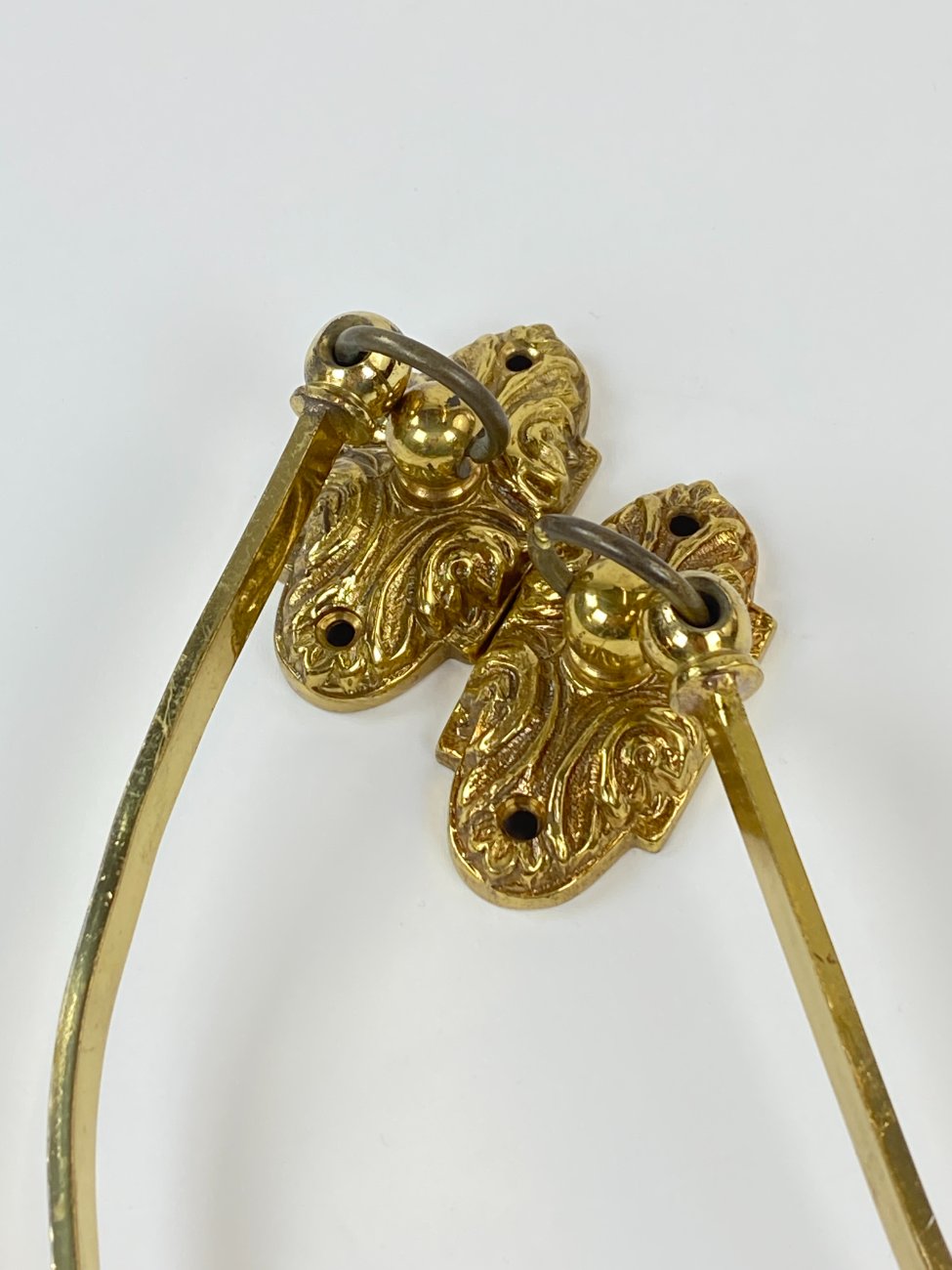 CE0487-kabliukai-9 Žalvariniai užuolaidų kabliukai 2 vnt. komplektas 20x3x32 cm