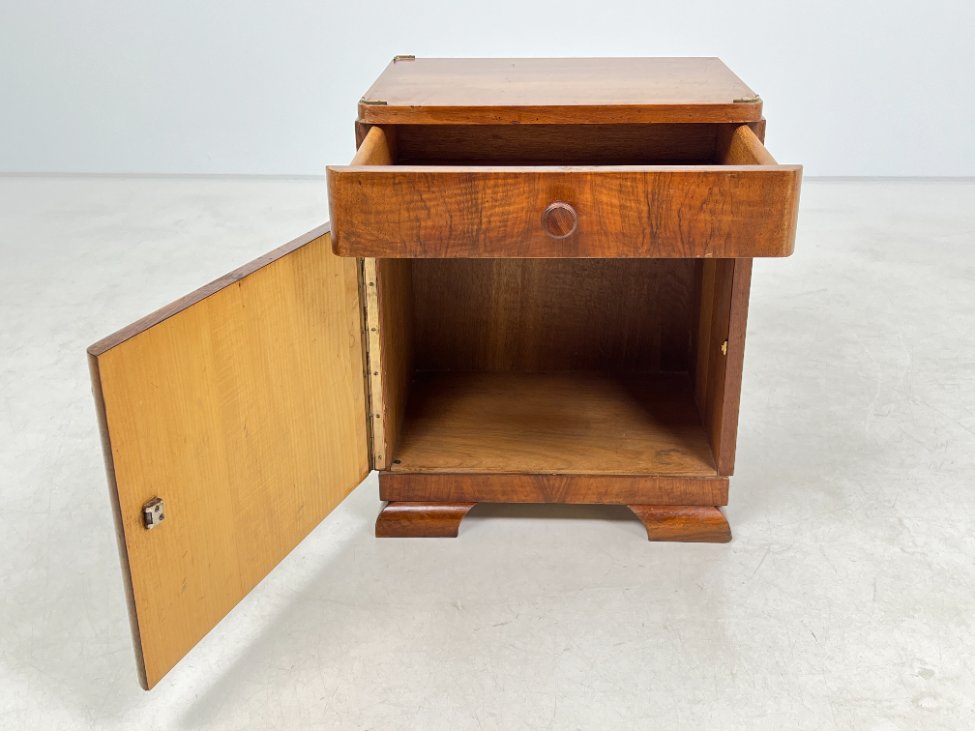 CY0341-spinteles-7 Art deco riešutmedžio spintelės 2 vnt. komplektas 41x48x58 cm