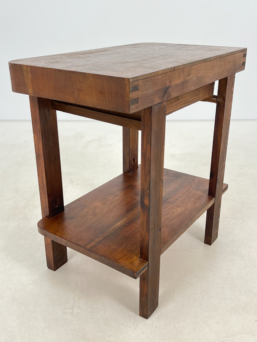 CY0343-stalai-8 Art deco riešutmedžio konsolė su stalčiumi 41×70,5×72 cm