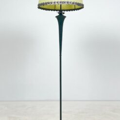 Metalinis pastatomas šviestuvas pintu gaubtu su lapų motyvais 52x52x162 cm