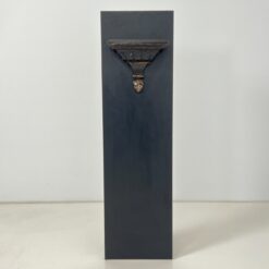 Sieninė klijuojama juodos spalvos konsolė 13x31x110,5 cm