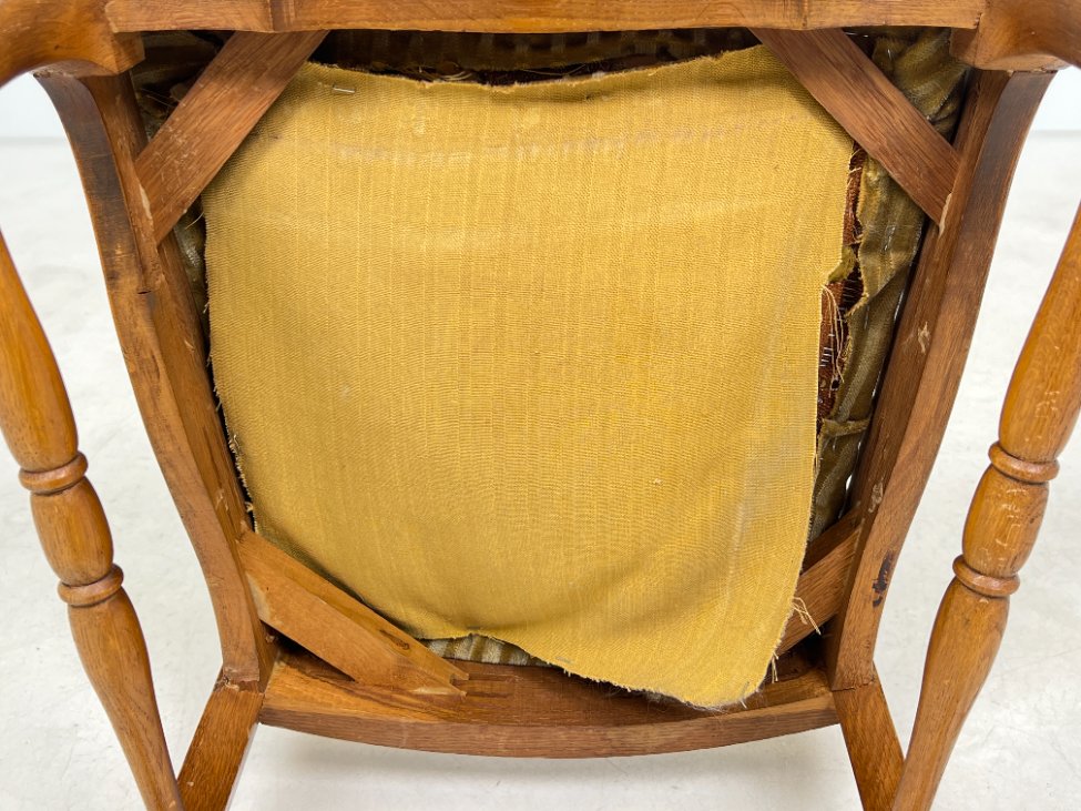 DA0113-kedes-11 Ąžuolinė kėdė su gobelenu restauracijai 48x48x98 cm, 47 cm