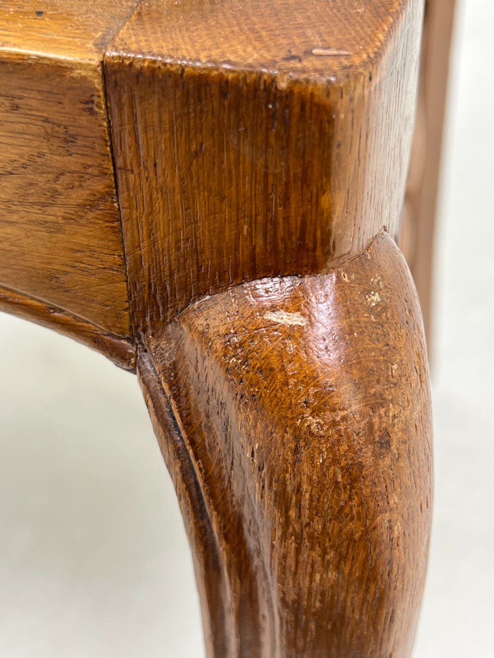 DA0113-kedes-14 Ąžuolinė kėdė su gobelenu restauracijai 48x48x98 cm, 47 cm