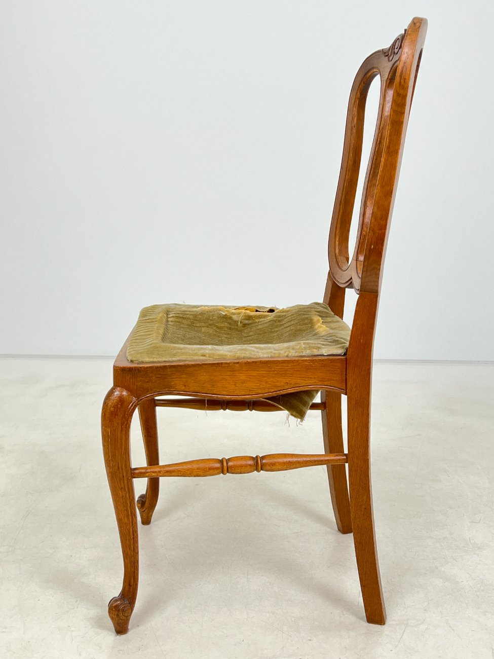 DA0113-kedes-4 Ąžuolinė kėdė su gobelenu restauracijai 48x48x98 cm, 47 cm