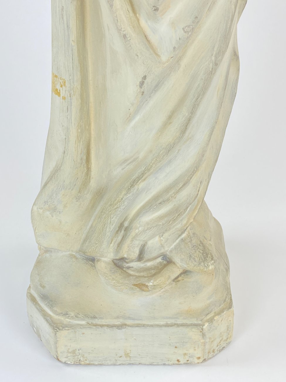 DL0390-religines-skulpturos-ir-paveikslai-15 Švč. Mergelės Marijos su Kūdikėliu Jėzumi statula iš gipso 17x20x64,5 cm