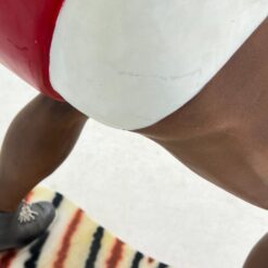 Mike Tyson statula iš plastiko ant medinio postamento 74x122x185 cm