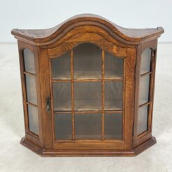 Ąžuolinė pakabinama spintelė su stiklu 17x70x66,5 cm