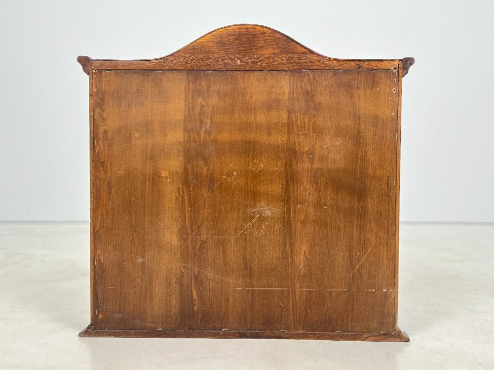 DN0030-spinteles-8 Ąžuolinė pakabinama spintelė su stiklu 17x70x66,5 cm