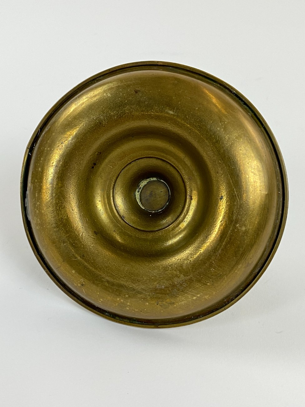 DN0060-zvakides-5 Žalvarinė žvakidė 12,5×12,5×6,5 cm