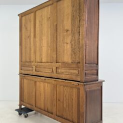 Ąžuolinis dviejų dalių bufetas 55x191x213 cm