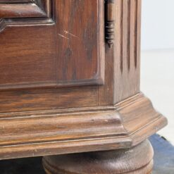 Ąžuolinis dviejų dalių bufetas 55x191x213 cm