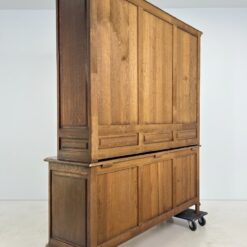 Ąžuolinis dviejų dalių bufetas 55x191x213 cm