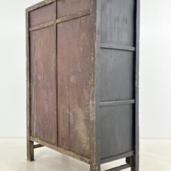 Senovinė juodos spalvos rytietiška komoda su piešiniais 56,5x123x178,5 cm