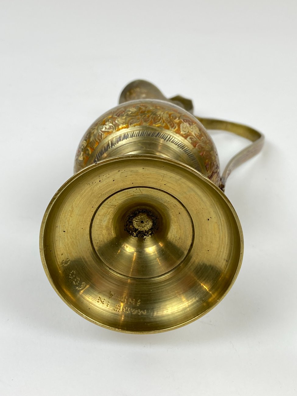 DN0087-vazonai-ir-vazos-9 Indiška žalvarinė vaza – ąsotėlis 7,5×10,5×24 cm