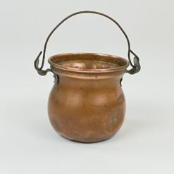 Varinis miniatiūrinis puodas su rankena 8x10x7,5 cm