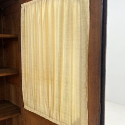 Ąžuolinė drožinėta trijų durų knygų spinta 50x168x179 cm